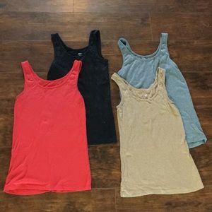 Lot of 4 Mossimo fitted tanks Medium/Large
